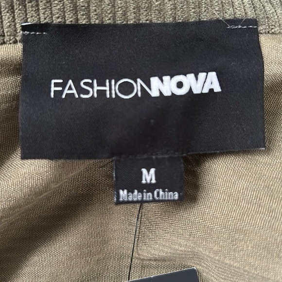 Road Tripping Corduroy Jacket from Fashion Nova Size Medium NWT - Picture 11 of 15